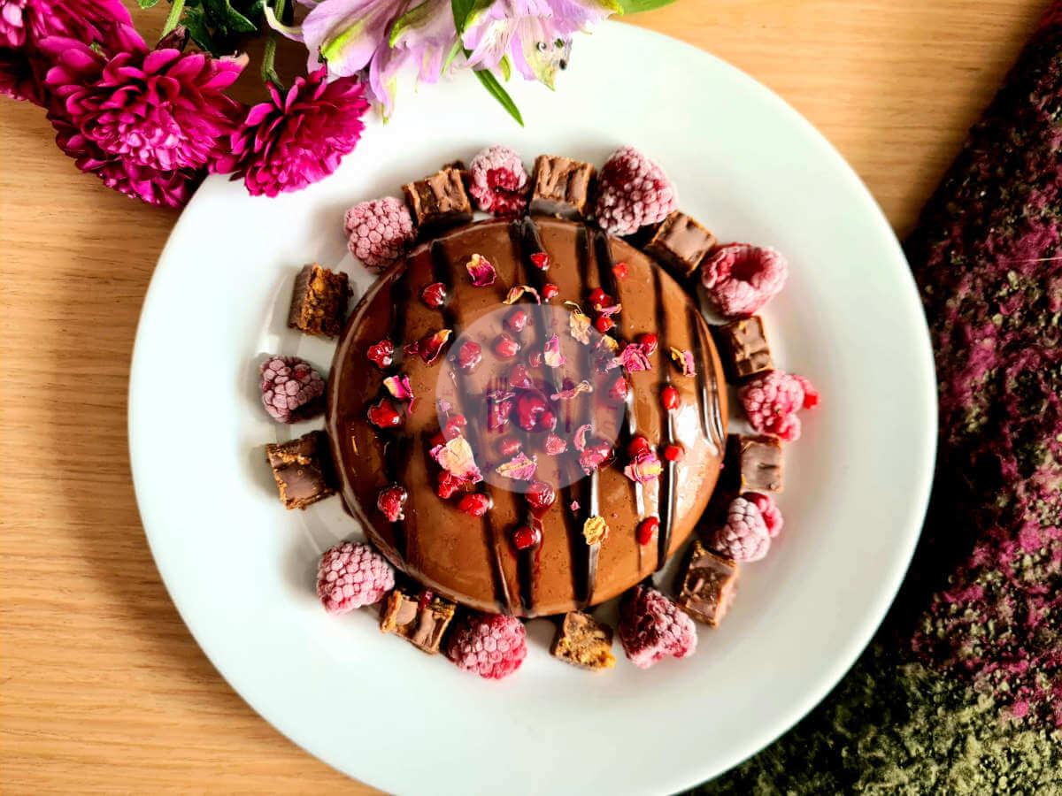 Chocolate-protein-cake-aerial