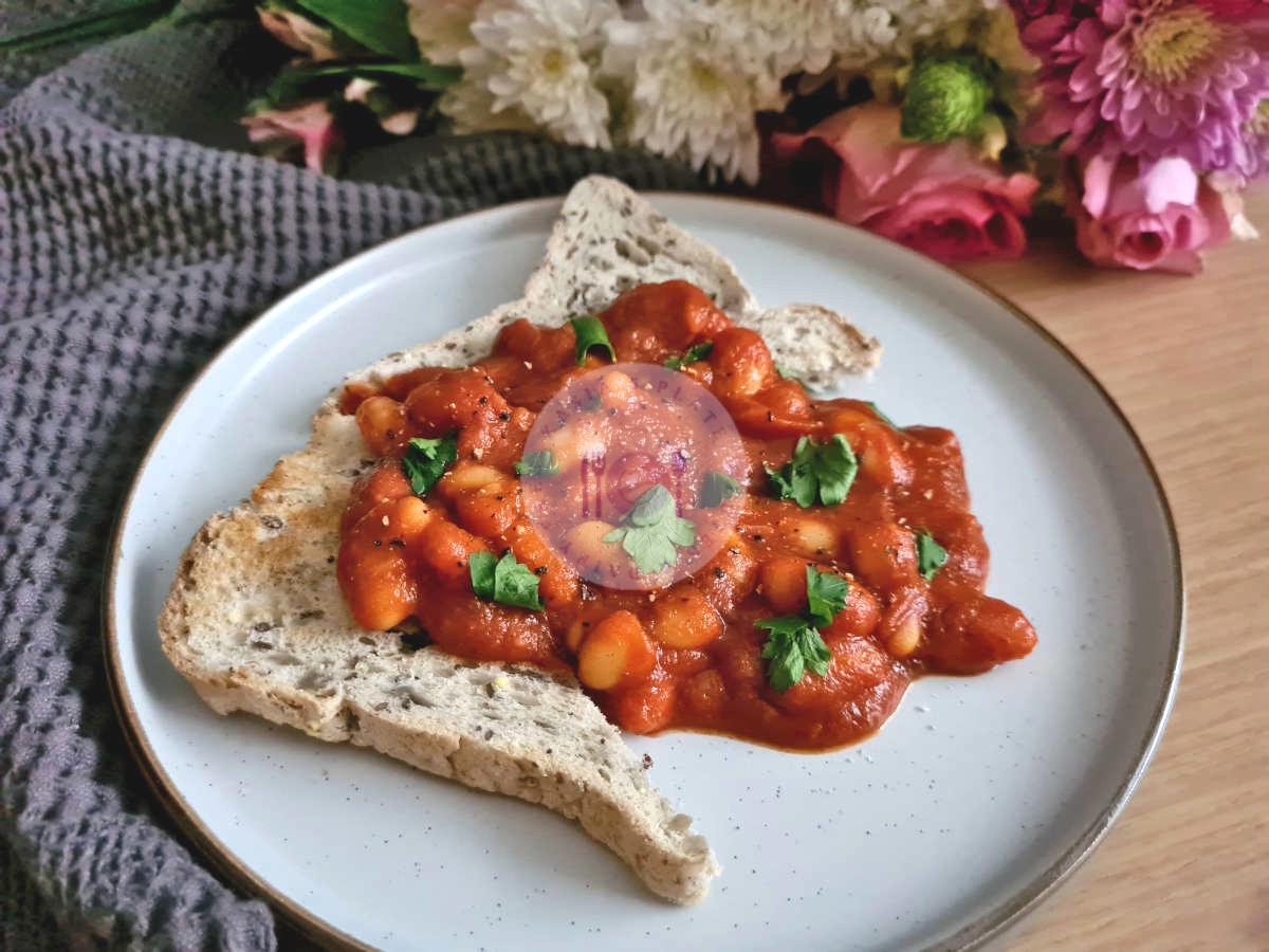 Read more about the article Vegan Smokey Beans