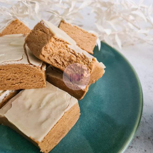 gingerbread-protein-bars-close