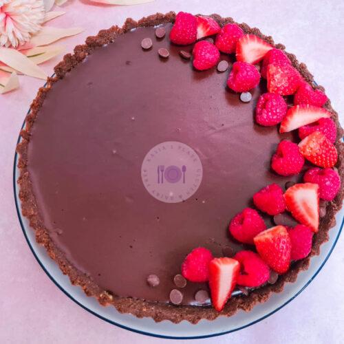 vegan-chocolate-tart-whole