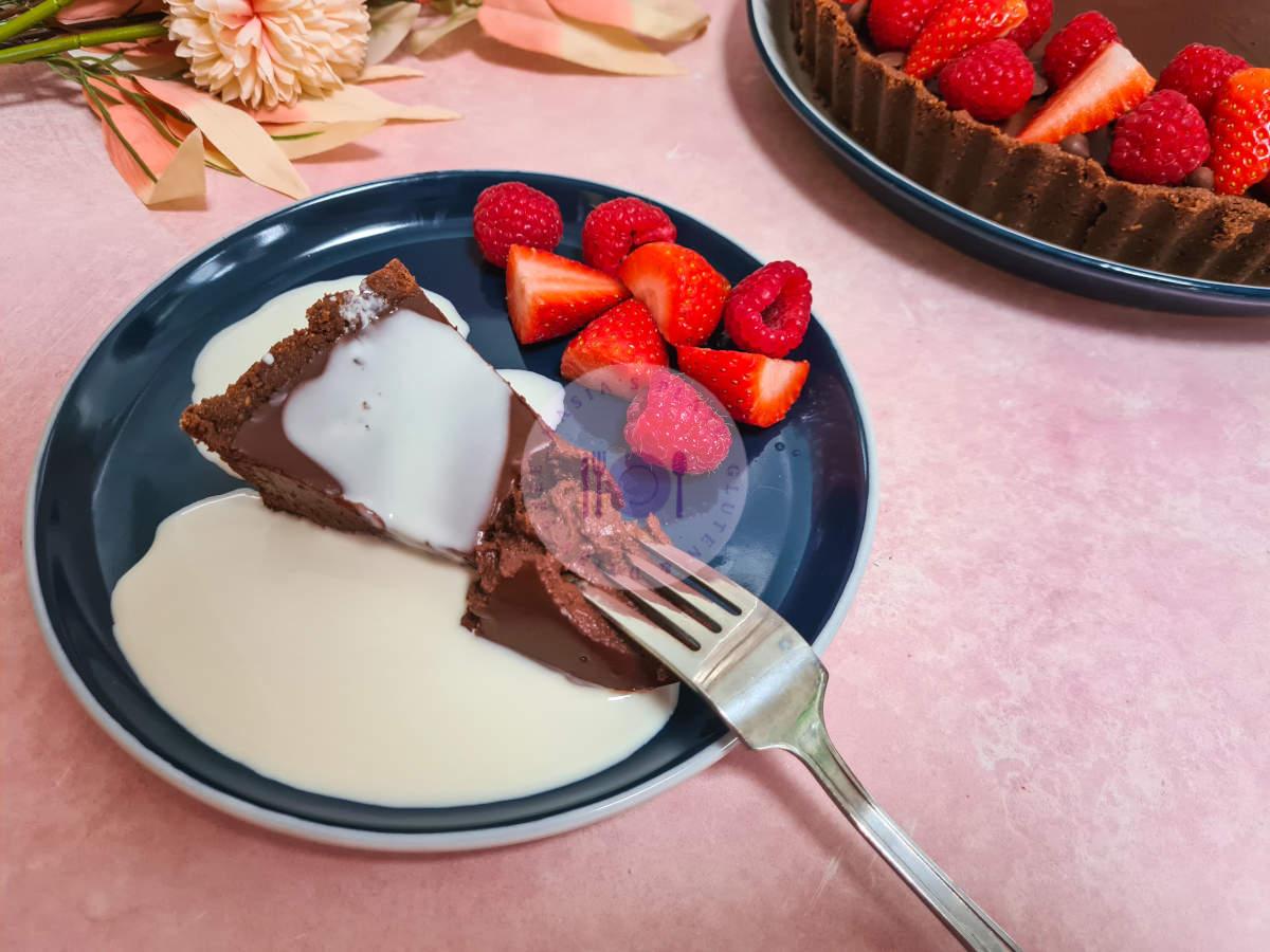 vegan-chocolate-tart-fork