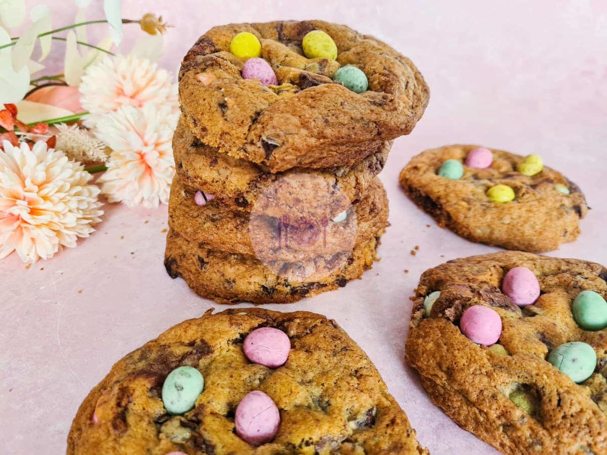 mini-egg-cookies-stacked